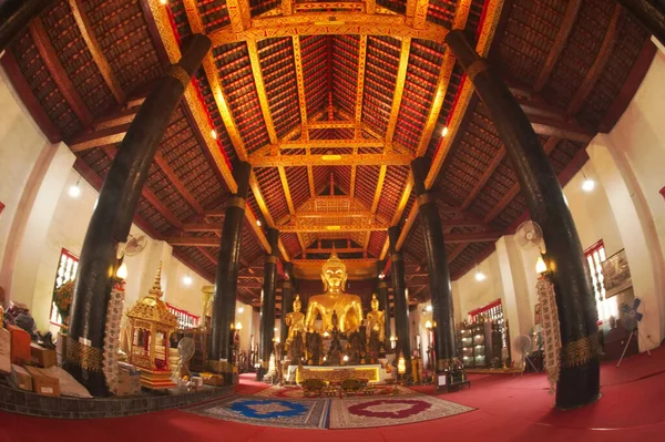 Luang Phor Tor Principale Buddha Dorato Della Chiesa Wat Visounarath — Foto Stock