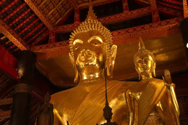 Luang Phor Tor Main Golden Buddha Church Wat Visounarath Largest — Stock Photo, Image