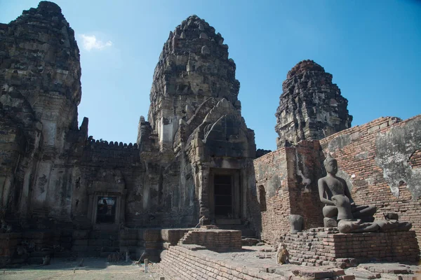 Phra Prang Sam Yot Ikivanha Paikka Yksi Tärkeimmistä Historiallisista Arkeologisista — kuvapankkivalokuva