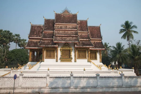 Haw Phra Bang是Phra Bang佛婆罗文或Phra Bang的圣地 它是兰香王国的一个重要佛像 位于老挝北部卢安普拉邦市博物馆内 — 图库照片