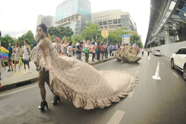 Bangkok Tailandia Junio 2023 Vista Varios Participantes Celebrando Calle Desfile — Foto de Stock