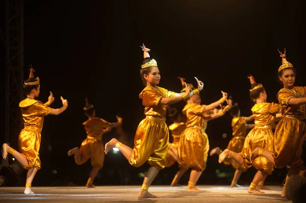 Bangkok Thailand Duben 2014 Neidentifikovatelná Krásná Divadelní Taneční Hra Kterou — Stock fotografie