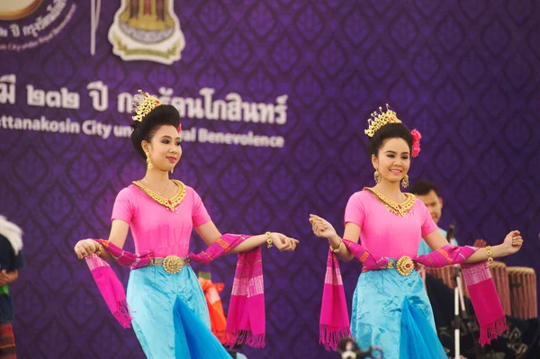 Bangkok Thailandia Aprile 2014 Uno Spettacolo Turistico Non Identificato Bellissimi — Foto Stock