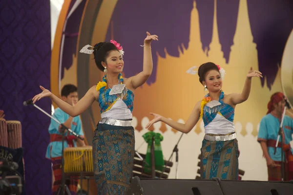 Bangkok Thailand April 2014 Ein Unbekannter Führt Eine Touristenshow Auf — Stockfoto
