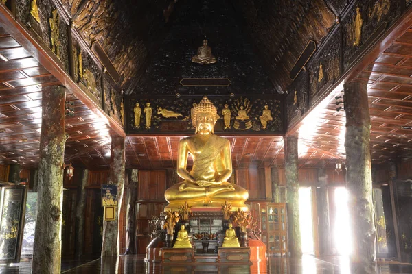 Principal Bouddha Assis Doré Dans Église Bouddhiste Est Phra Mongkong — Photo