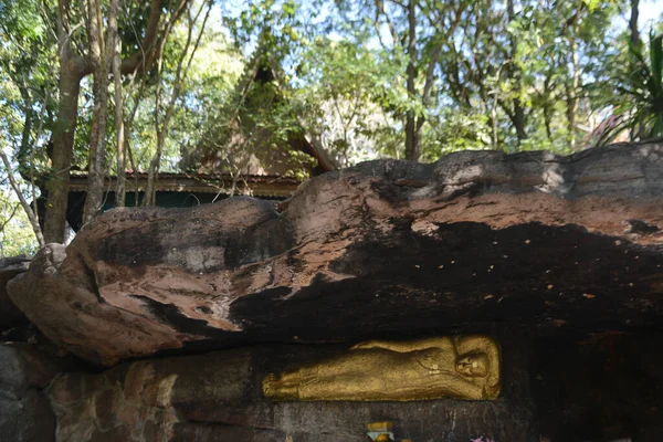 Buddhabildet Ligger Venstre Side Det Ingen Ketumala Rundt Meter Langt – stockfoto
