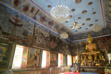 Bang Nom Kho Tapınağı 'ndaki Buda imajı ülkenin dört bir yanındaki insanlar tarafından saygı görüyor. Tayland 'ın Ayutthaya eski başkentinde yer almaktadır..