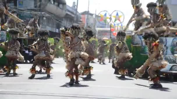 Религиозный Культурный Фестиваль Dinagyang Проводимый Честь Санто Нио Считается Глобальным Лицензионные Стоковые Видео