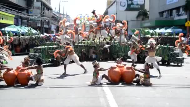 Iloilo Filippinerna Jan 2020 Deltagare Dinagyang Festival Dinagyang Religiös Och — Stockvideo