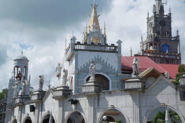 Kutsal Ayin Manastırı (İngilizce: 