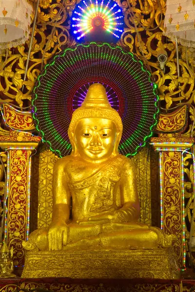 stock image Phra Mahamuni is a replica of Phra Mahamuni at Mandalay. This one is enshrined at Wat Mahamuni Phraya. It is located on the Rakhine State, Myanmar.