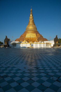 Lawkar Nandar Pagoda bir pagoda. Mrauk U 'daki insanlar tarafından tapılan başka bir önemli tapınaktır. Rakhine Eyaleti 'nde. Myanmar..