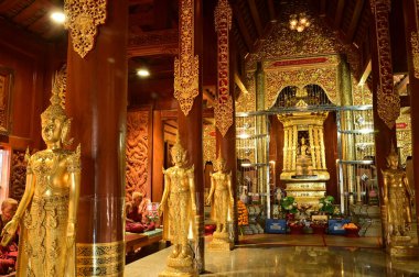 Phra Chao Pantan Buddha heykeli Wat Den Sali Si Mueang Kaen tapınağındaki bir teakwood şapelinde veya Wat Ban Den tapınağında kutsanmıştır. Tayland 'ın Cheng Mai şehrinde yer almaktadır..