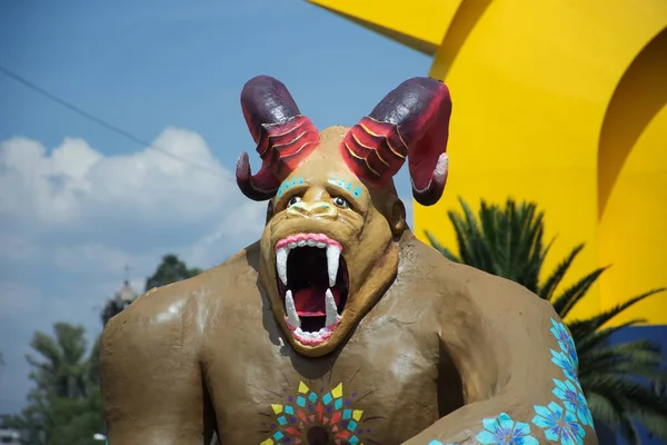 Alebrijes, Meksika Geçidi, Meksika Geleneği