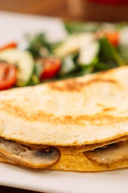 Masada salatalı tortilla..