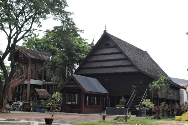 Jakarta Indonesië April 2023 Monument Taman Minisusia Indah Anjungan Sulawesi — Stockfoto