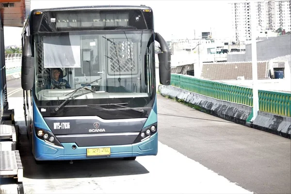 Джакарта Индонезия Июня 2023 Года Транджакартские Автобусы Городских Дорогах — стоковое фото