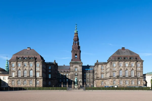 Copenhagen Denmark June 2019 Christiansborg Palace Palace Government Building Islet — стоковое фото