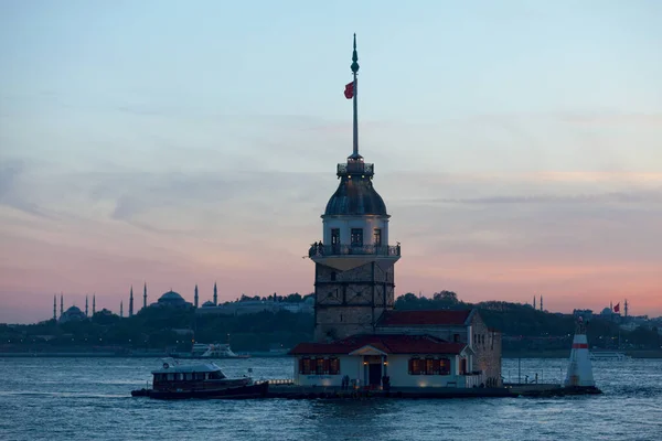 Istanbul Turkey May 2019 Maiden Tower Also Known Leander Tower — Stock Photo, Image