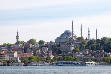 İstanbul, Türkiye - 12 Mayıs 2019: Süleyman Camii ve Beyazit Kulesi.