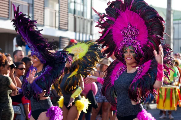 Saint Gilles Bains Reunion 2017 Group Samba Dancers Parading Carnival — 스톡 사진