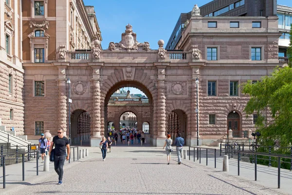 스톡홀름 스웨덴 2019 스웨덴 의사당의 사이를 지나는 수있게 허가하는 — 스톡 사진
