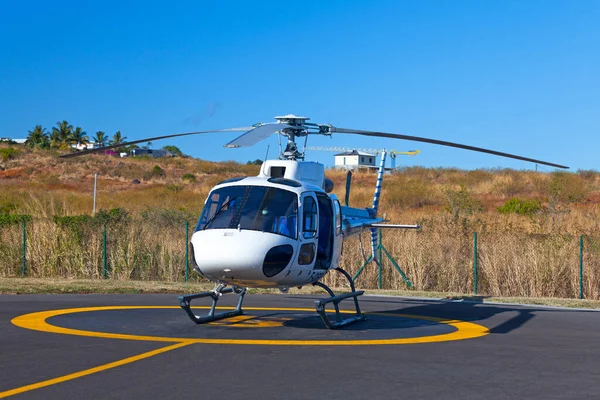 Saint Paul Reunion July 2016 Helicopter Serving Samu Emergency Medical — Zdjęcie stockowe