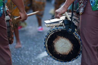 Two percussionists playing during the carnival of the Grand Boucan.