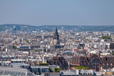 Paris, Fransa - Temmuz 07 2017: Saint-Germain-des-Pres Kilisesi 'nin St Jacques Turu' ndan havadan görünüşü.