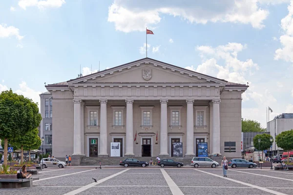 立陶宛维尔纽斯 2019年4月14日 维尔纽斯市政厅 Vilnius Town Hall 是位于老城区同名广场的一座历史市政厅 — 图库照片
