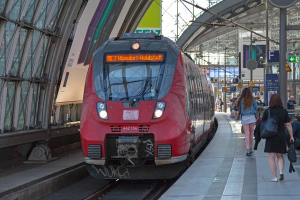 Berlim Alemanha Junho 2019 Trem Bombardier Talent Operado Pela Deutsche — Fotografia de Stock