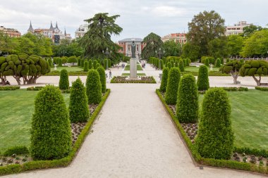 Madrid, İspanya - Haziran 07 2018: Buen Retiro Parkı (İspanyolca: Parque del Buen Retiro, İspanyolca: 