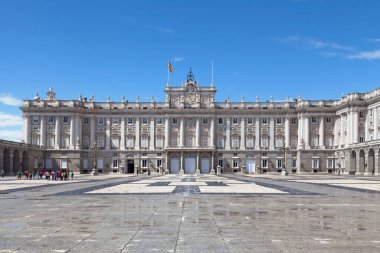 Madrid, İspanya - Haziran 06 2018: Madrid Kraliyet Sarayı (İspanyolca: 