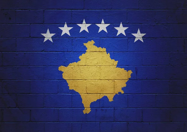 Kosova Bayrağı Tuğla Duvarın Üzerine Boyanmış — Stok fotoğraf