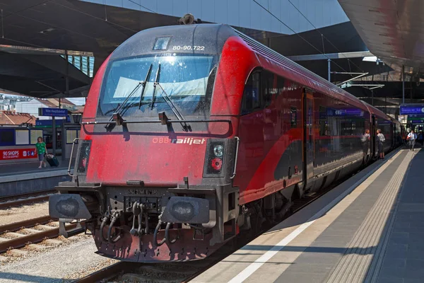 Vienna Austria Giugno 2018 Treno Railjet Gestito Obb Alla Stazione — Foto Stock