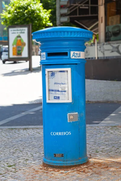 Lisboa Portugal Junho 2018 Caixa Correio Pública Tradicional Azul Portuguesa — Fotografia de Stock