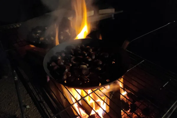 Roasting Chestnuts Pierced Frying Pan Fire Night — Stock Photo, Image