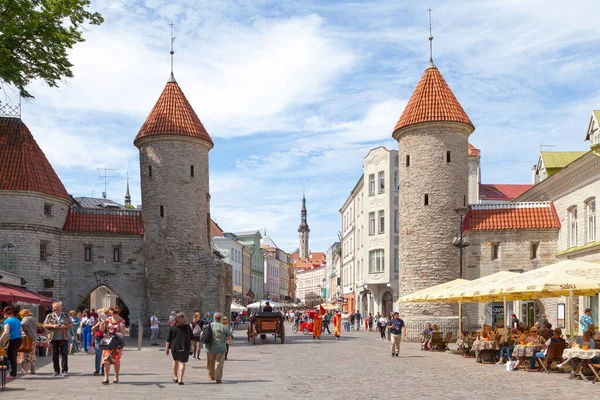 Таллинн Эстония Июня 2019 Года Ворота Виру Оставшийся Вход Старый — стоковое фото