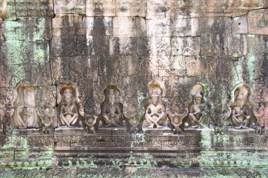 Preah Khan 'ın duvarında, Angkor, Kamboçya' da 12. yüzyılda Kral 7. Jayavarman 'ın babasını onurlandırmak için inşa edilmiş bir tapınak..