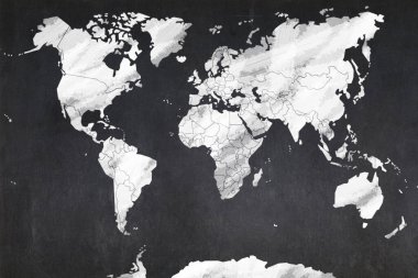 Ortasına dünya haritası çizilmiş bir karatahta.