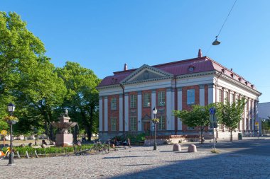 Turku, Finlandiya - 21 Haziran 2019: The Bibliotheca, 1903 yılında Turku Katedrali yakınlarında inşa edilen bir kütüphanedir..