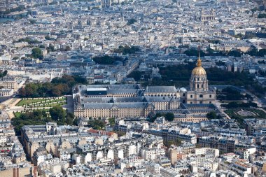 Hotel des Invalides 'in havadan görünüşü ve Paris' teki diğer ilgi çekici yerler..