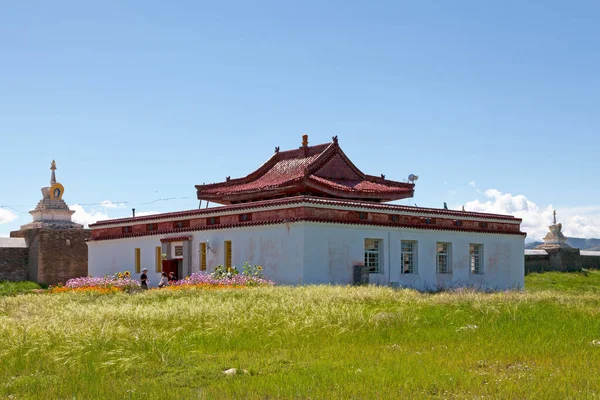 Charkhorin Mongolia Sierpień 2018 Budynek Przy Głównym Wejściu Klasztoru Erdene — Zdjęcie stockowe
