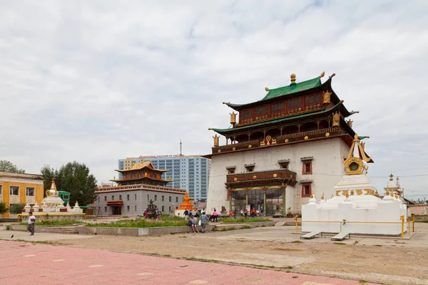 stock image Ulan Bator, Mongolia - July 31 2018: The Gandantegchinlen Monastery is a Mongolian Buddhist monastery in the Mongolian capital.