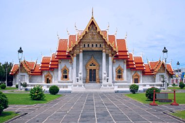 Bangkok, Tayland - 27 Haziran 2005: MBK alışveriş merkezi. Tayland 'ın en ünlü alışveriş merkezlerinden biridir. Bangkok ticari alanının merkezinde yer almaktadır..