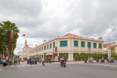 Ho Chi Minh Şehri, Vietnam - 24 Ağustos 2018: Ho Chi Minh Belediyesi veya Saigon Belediyesi veya Hotel de Ville de Saigon (Ho Chi Minh Şehir Halk Komitesi Genel Merkezi) 1902-1908 yılları arasında kuruldu..