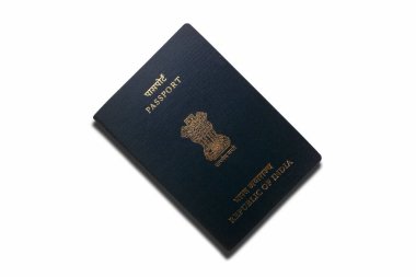 Beyaz bir arka planda izole edilmiş bir Hint pasaportuna yakın plan..