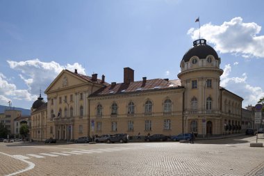 Sofya, Bulgaristan - 18 Mayıs 2019: Bulgaristan Bilim Akademisi Kütüphanesi St. Alexander Nevsky Katedrali 'nin karşısında.