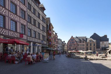 Rouen, Fransa - 07 Ağustos 2020: St Joan of Arc (Fransızca: Eglise Sainte-Jeanne-d 'Arc).
