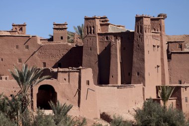 Ait Benhaddou, günümüzde Fas 'ta Sahra ve Marakeş arasındaki eski kervan rotası boyunca (İngilizce: 